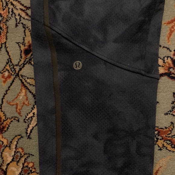 Lululemon LN Size XS Textured Tech Pant Diamond Dye Iron Blue True Navy - Picture 6 of 7
